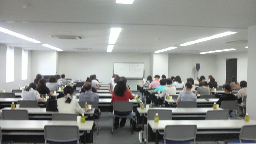 医療・介護専門臨床メディカルアロマスクール・アグライアの講師紹介